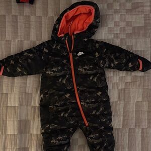 Nike Kids Camo One Piece - Black and Orange